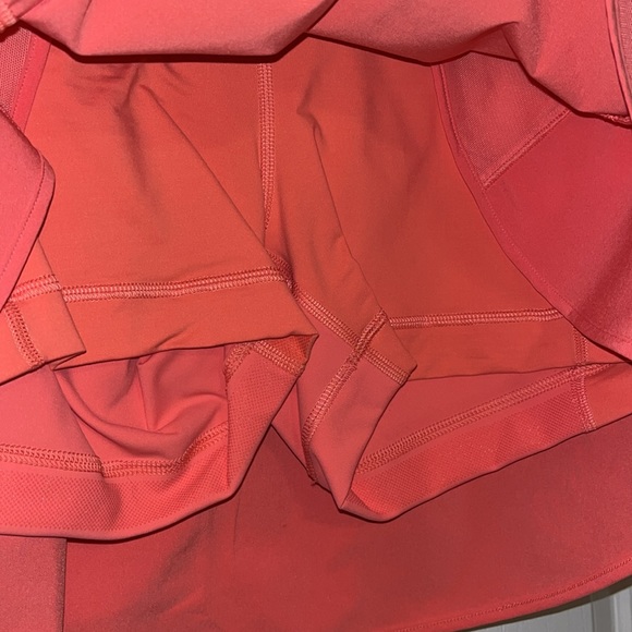 EUC Lululemon Hotty Hot HR Skirt *Regular length - Picture 5 of 8